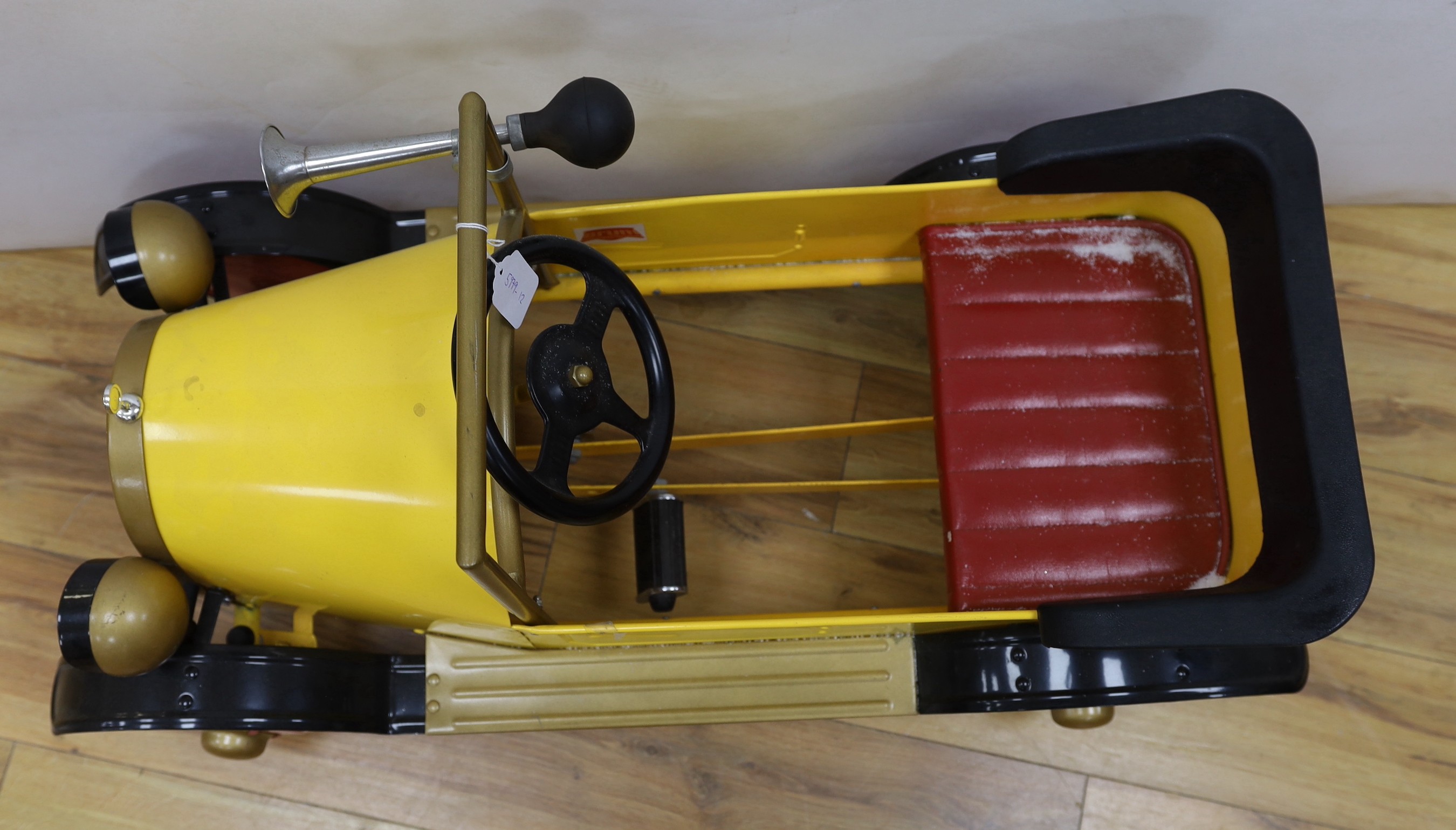 A ‘Brum’ pedal car, 93cm